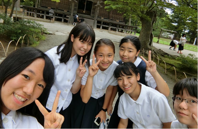 桐朋女子中学校 3年　椎原 万絢さんbr /「海外で育んだ強い絆が自信に」