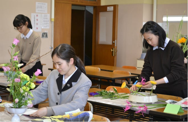 体験入学プログラム -札幌聖心女子学院中学校・高等学校